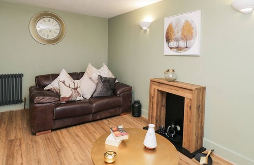 Southwell House | OLA COTTAGE, pet friendly, character holiday cottage in Portland Bill