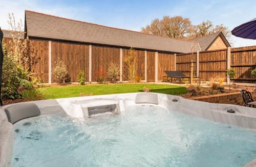 Wimborne House | Old Barn 1 - Uk48477