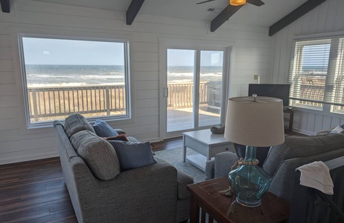 Duck Cottage | Old Bay Hideaway Oceanfront New Ownership and updated 2024