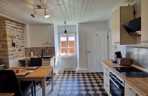 Huefingen Apartment | Old building in the Black Forest