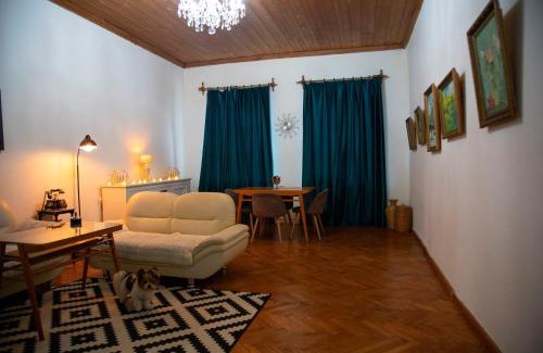 Telavi Apartment | Old Chadari