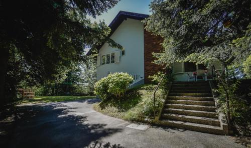 Varazdinske Toplice House | Old Chestnut Vacation Home