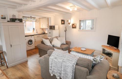 Ashbourne House | Old End Cottage