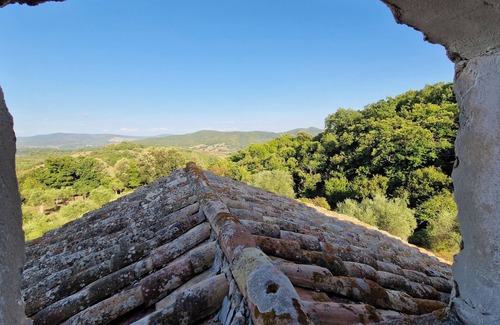 Tolfa Villa | Old farmhouse with pool, only 45 minutes from Rome and 15 minutes from the sea