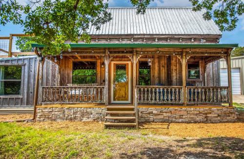 Kerrville House | Old Fellow's Farmhouse
