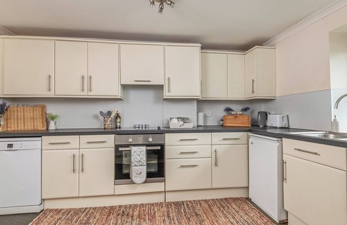Newton Reigny Cottage | Old George III is a peaceful three-bedroom holiday home in Newton Reigny, near Penrith.