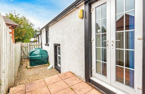 Newton Reigny Cottage | Old George III is a peaceful three-bedroom holiday home in Newton Reigny, near Penrith.