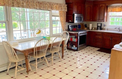 Old Greenwich House | Old Greenwich Gem