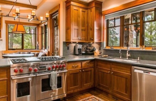 Truckee House | Old Greenwood Luxury Home located on the 17th hole w/Northstar views