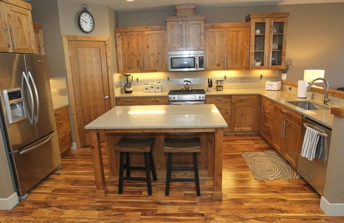 Southern Crossing House | Old Mill Getaway at Deschutes Landing