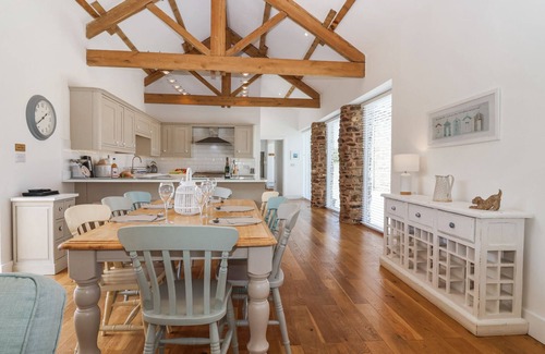 Saltash Cottage | OLD ORCHARD BARN, pet friendly, luxury holiday cottage in St Mellion