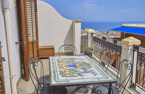 Castellammare del Golfo Apartment | Old penthouse with beautiful sea view terraces