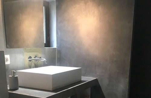 Villars House | Old Sheepfold with in the middle of the woods with heated swimming pool