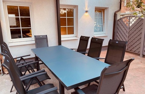 Norderney Apartment | Old smithy, 8 persons, 2 bathrooms, 4 bedrooms, downtown, quiet, wifi