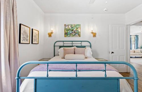 Biloxi House | Old Spanish House Suite C Sophisticated Retreat
