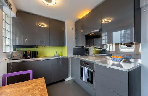 St Luke's Apartment | Old Street apartment, zone 1, balcony and Amazing view over central London
