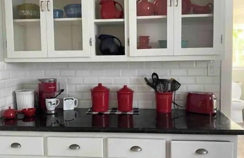 Bonita House | Old Town Americana in the heart of La Verne