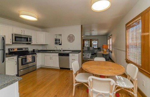 Bay St Louis House | Old Town Beach Cottage~ 2 blocks from Main St. and Beach Blvd.