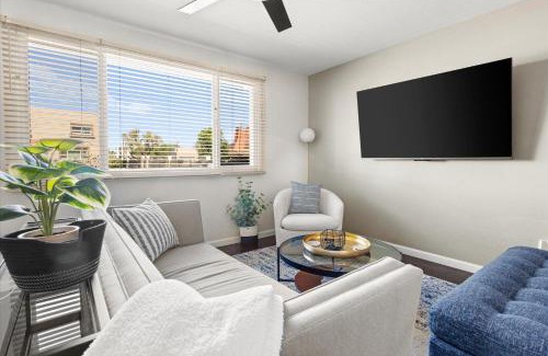 Casa Granada Townhouses House | Old Town Elegance