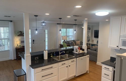 Old Town House | Old Town Great Location - Steps to beach, shops, and dining.