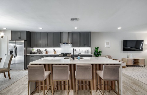 South Scottsdale Villa | Old Town Pool Retreat Heated Pool Cabana Games