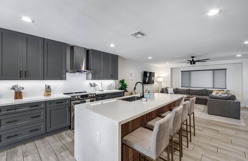 South Scottsdale Villa | Old Town Pool Retreat Heated Pool Cabana Games