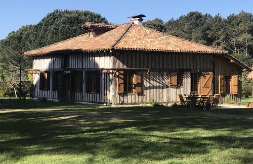 Vielle-Saint-Girons House | Old traditional house at the Maisons Huraia between forest, lake and ocean