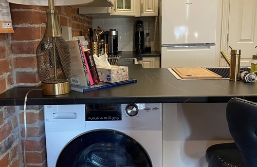 Belleville Apartment | Old World Charm: Burrows Suite #3 - Belleville, ON