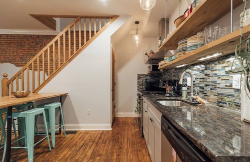 Washington Square West House | Old-World Charm House with Roof Deck in Ave of the Arts, Philadelphia