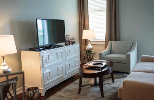 Historic District - North Hotel | Olde Harbour Inn, Historic Inns of Savannah Collection