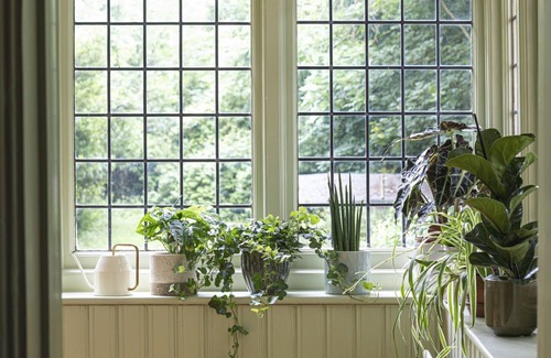 Martin House | Oldestairs House is a much loved family coastal home built in 1910, located in Kingsdown, a beautifu