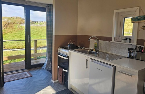 Oldshoremore Cabin | Oldshoremore Croft Cabin 2 minutes walk from the beach.