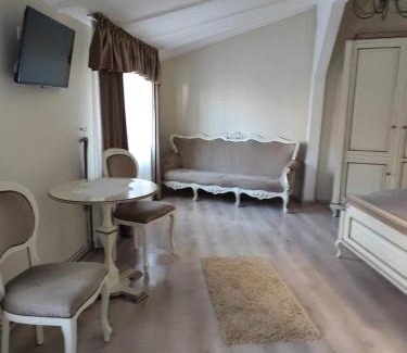 Historic Center House | Oldtownvilla studio central