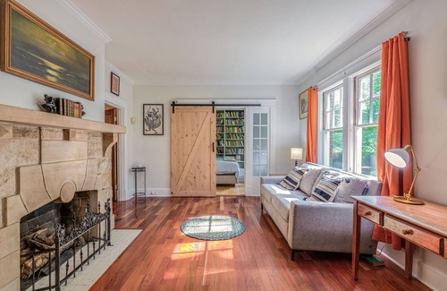 Eastwood House | OLE COTTAGE CORE - PRIVATE YARD - EAST NASHVILLE