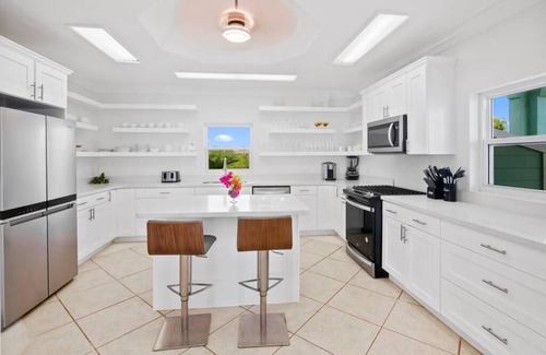 Great Exuma House | Ole Ike Bay- Luxury Home Private Beach & Dock