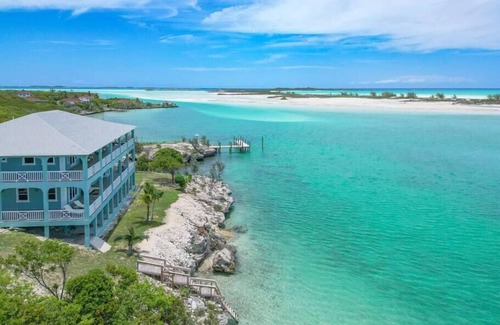 Great Exuma House | Ole Ike Bay- Luxury Home Private Beach & Dock