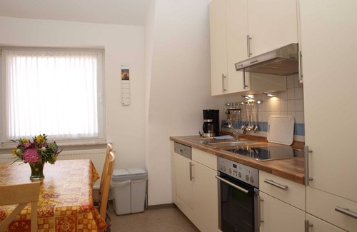 Hollern Apartment | Ole School - Ferienwohnung Steuerbord
