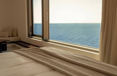 Syros Hotel | Olen Syros