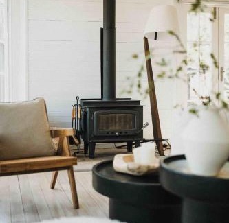 Kanimbla House | Olive Hill Spa, Views & Home Cinema