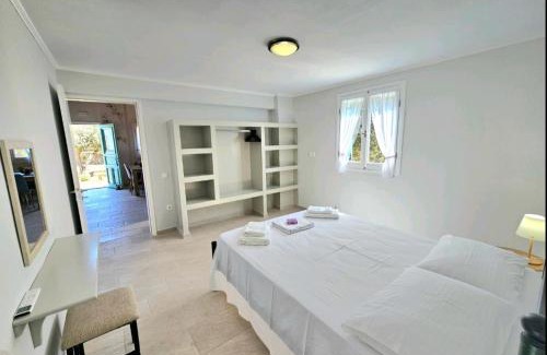 Aetos House | OLiVE HOUSE