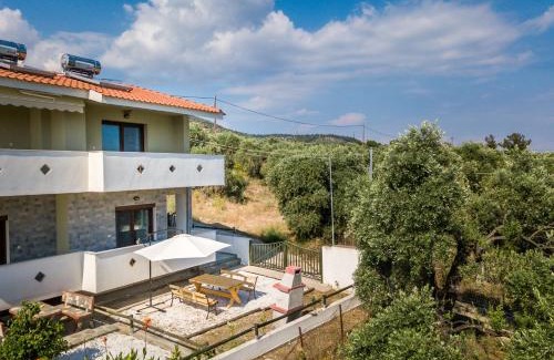 Astris Villa | Olive Maison