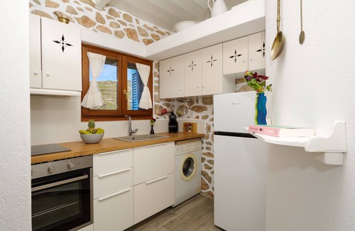 Krotiri Apartment | Olivia's Countryside House