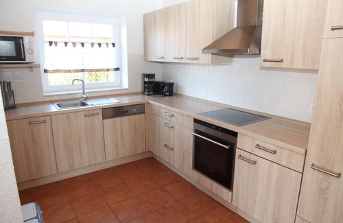 Krummhoern House | Olle Warft - 150sqm vacation home for 8 people + dog with sauna, fireplace and large
