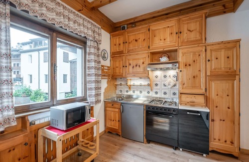 Cortina d'Ampezzo Historic Centre Apartment | Olympics Accommodation #04