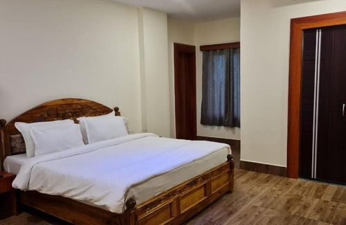 Bhubaneshwar Hotel | Om Leisure Hotel - BBSR