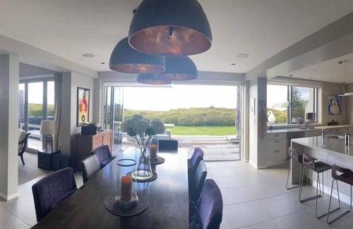 Omaha House | Omaha Beach Front, Paradise! Perfect for relaxing & entertaining