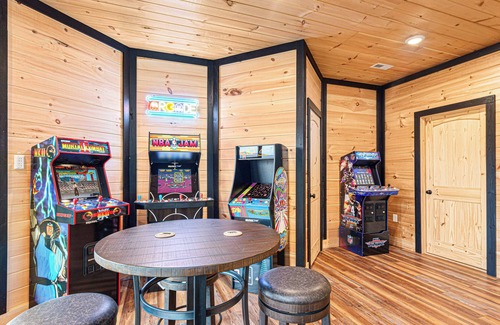 Gatlinburg - Pigeon Forge House | OMG A Bear