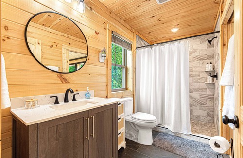Gatlinburg - Pigeon Forge House | OMG A Bear