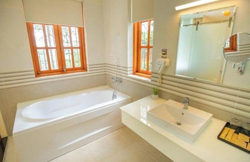 Da Lat Hotel | Omirita Resort Dalat