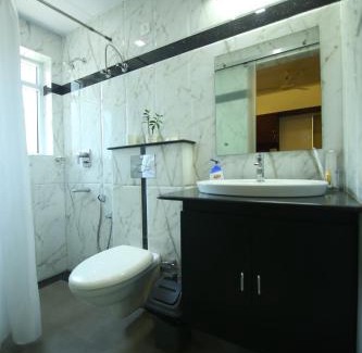 Kochi Hotel | Omnest